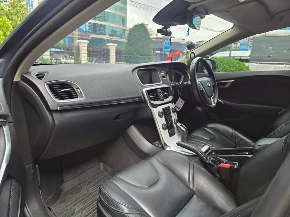 2015 Volvo V40 II 3