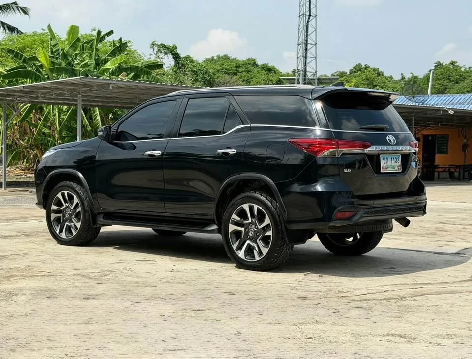 2016 Toyota Fortuner II 2