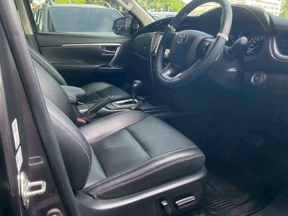 2024 Toyota Fortuner II 2