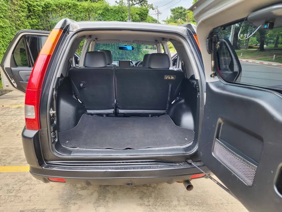 2003 Honda CR-V II 3