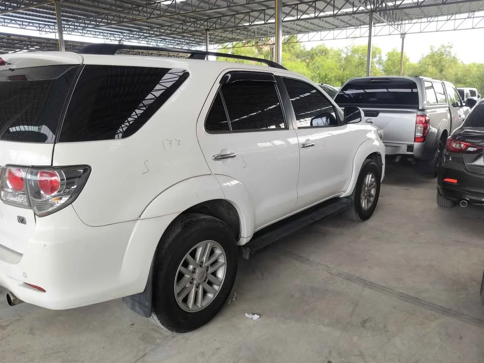 2023 Toyota Veloz III 2
