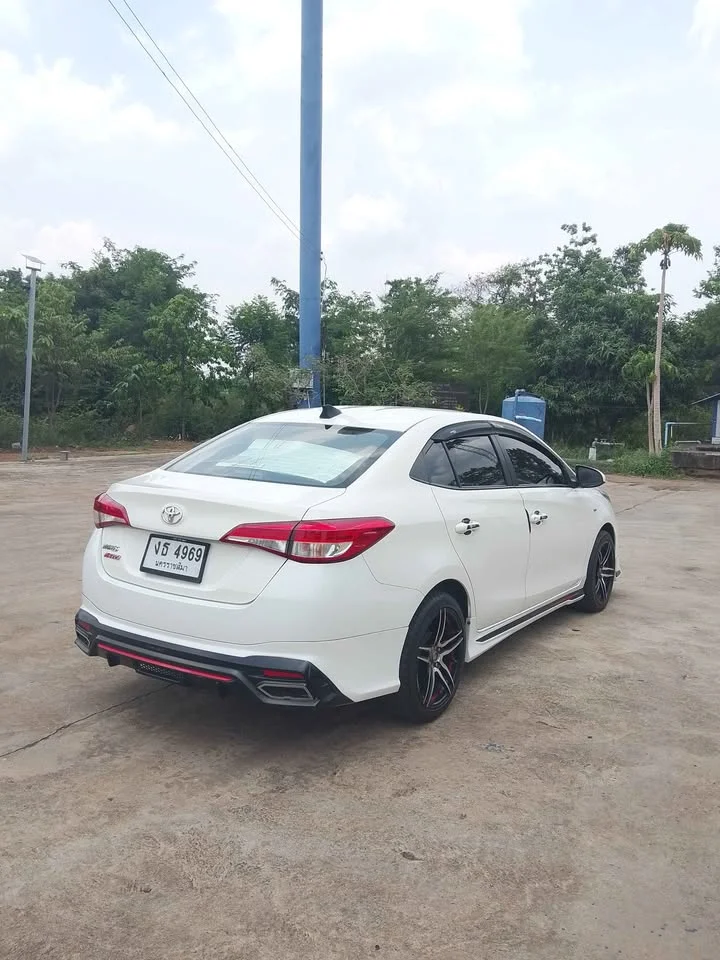 2021 Toyota Yaris ATIV III 2