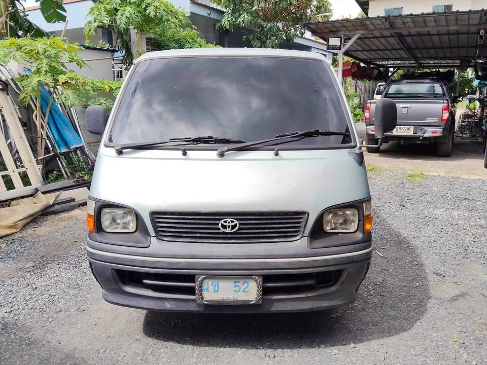 1997 Toyota Commuter IV (H100) 2