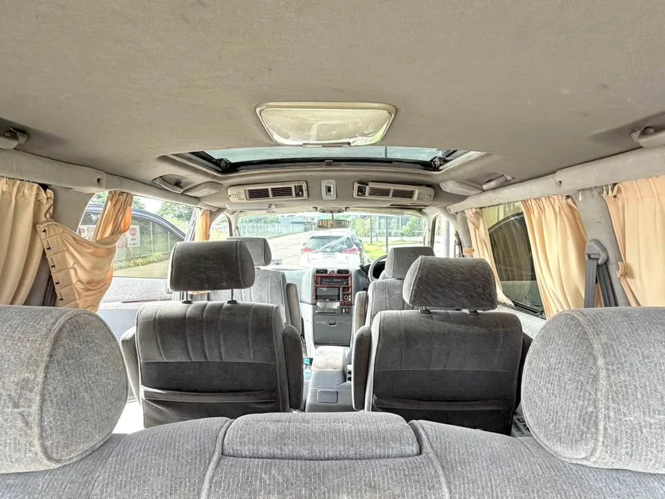 2000 Toyota Granvia H100 2