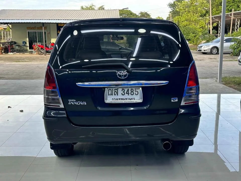 2005 Toyota Innova I 2