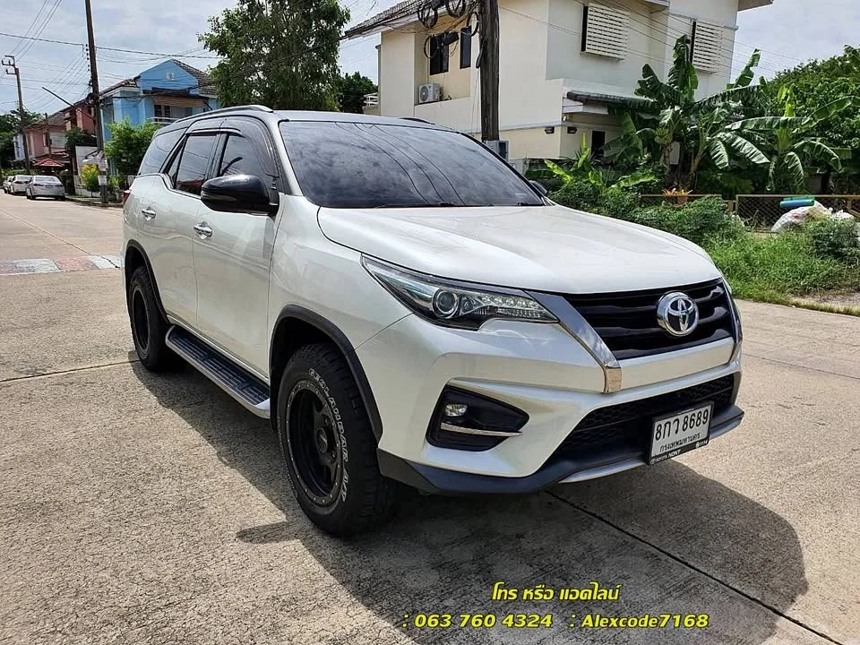 2019 Toyota Fortuner II 3