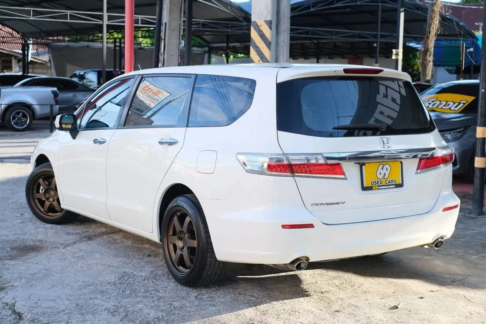 2012 Honda Odyssey IV 2
