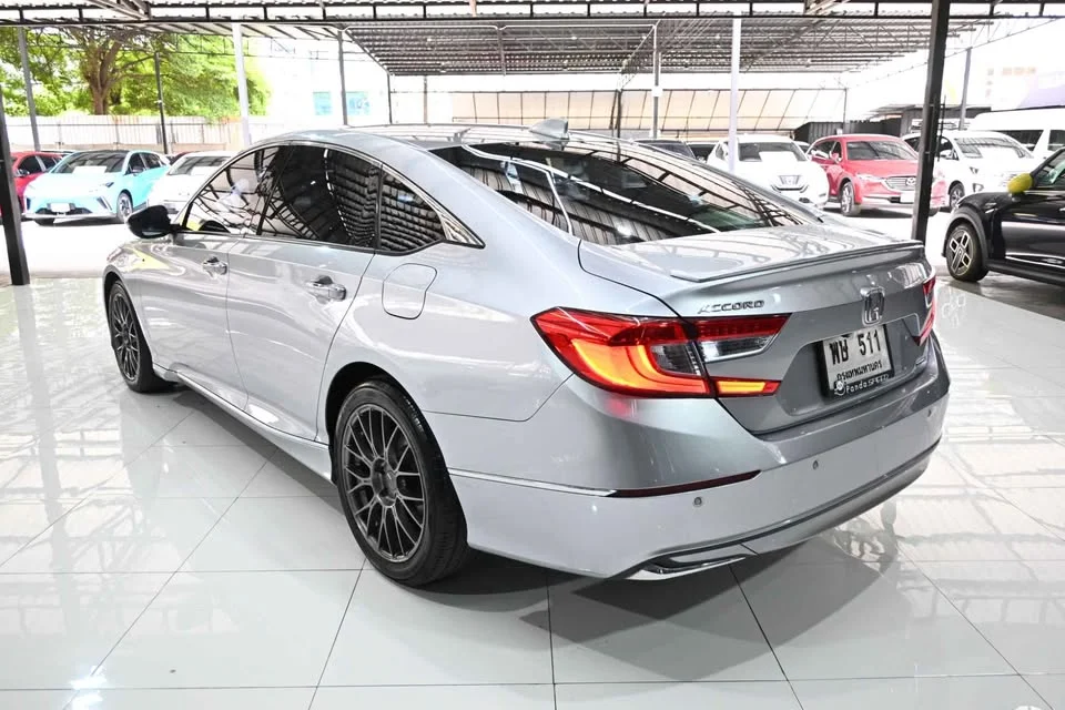 2019 Honda Accord X 3