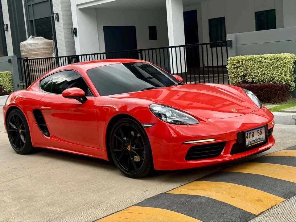 2019 Porsche 718 Boxster and Cayman IV 3