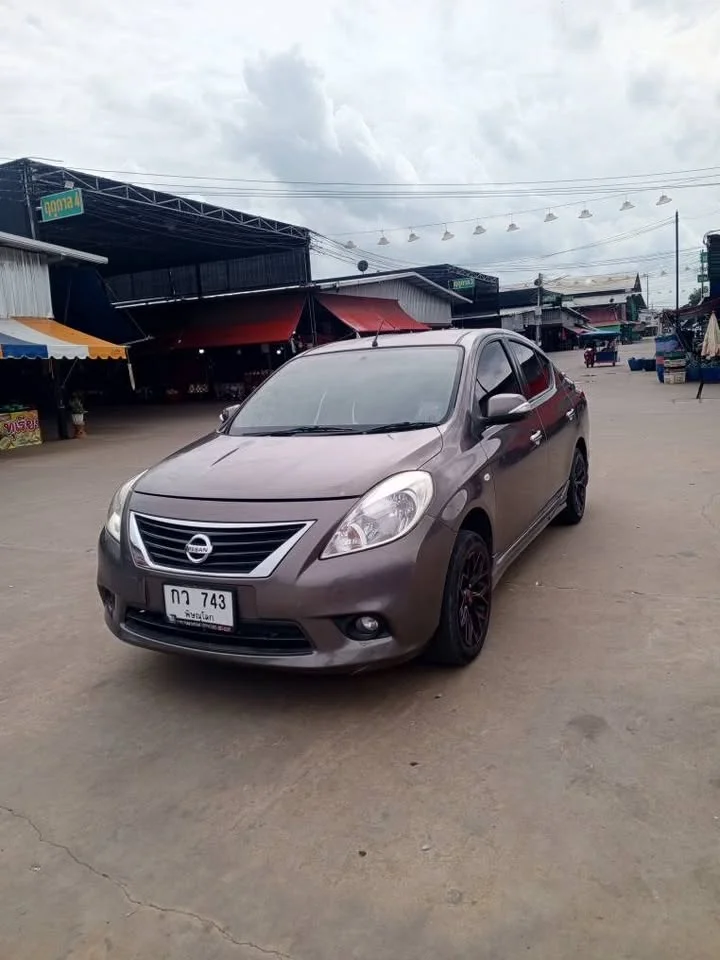 Nissan Almera N17 3