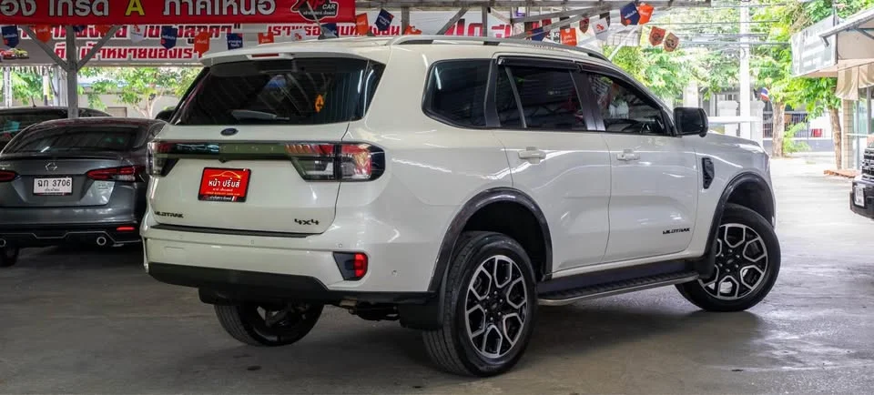 2024 Ford Everest III 3