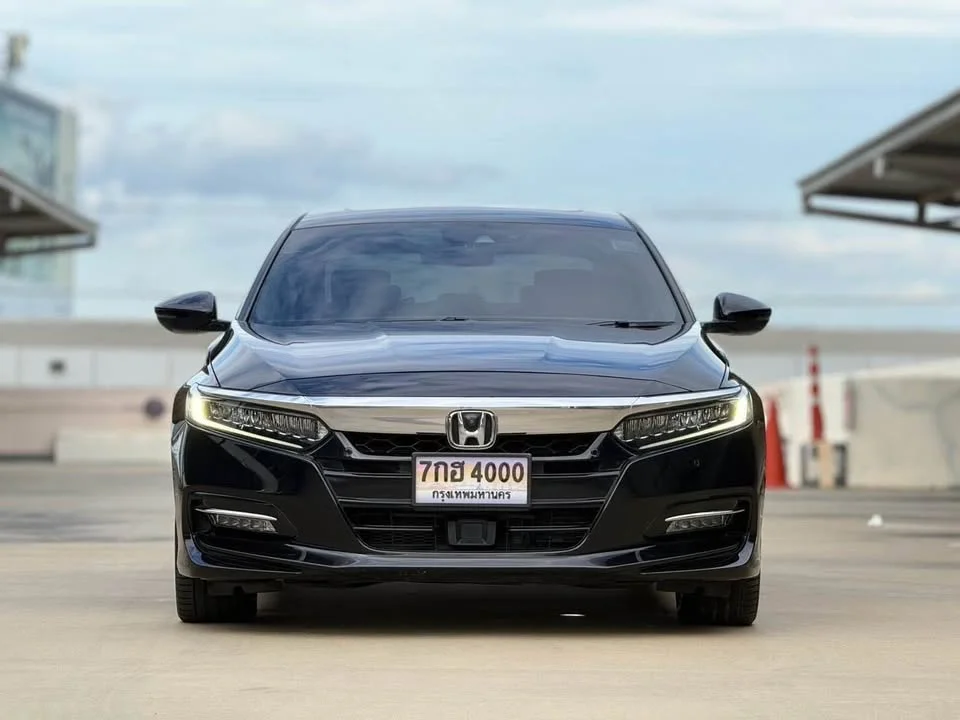 2020 Honda Accord X 2
