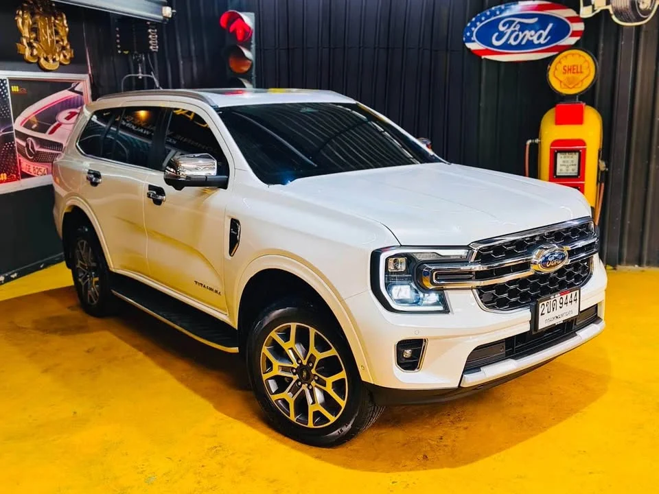 2022 Ford Everest III 2