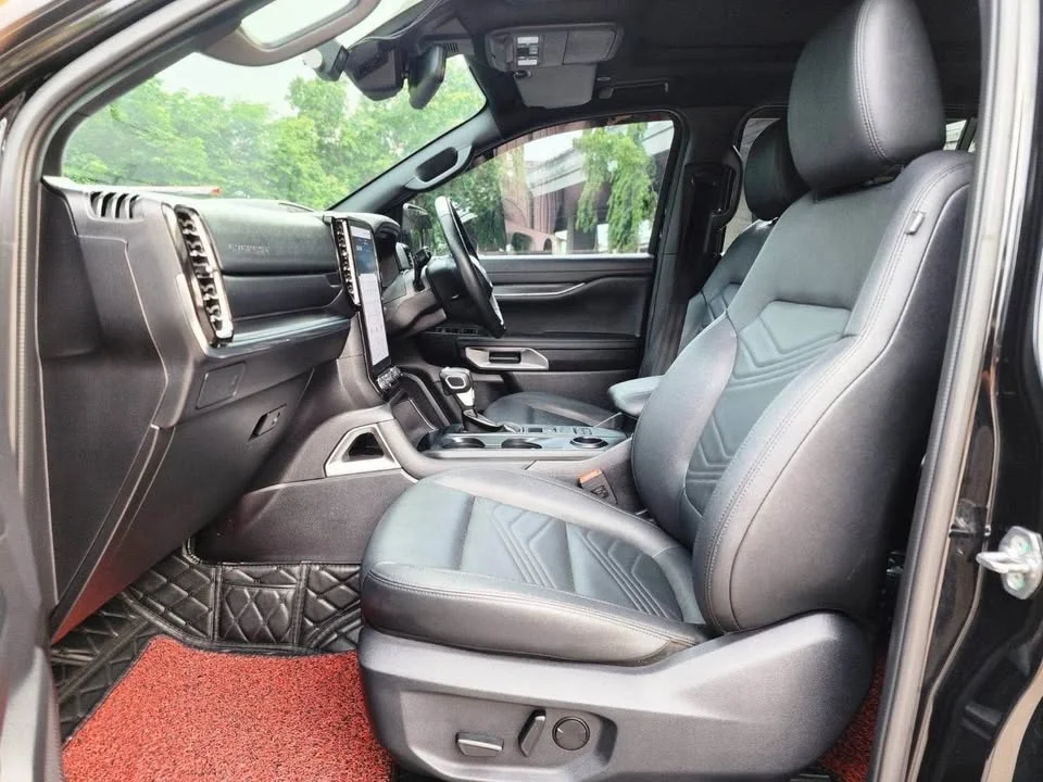 2022 Ford Everest III 2
