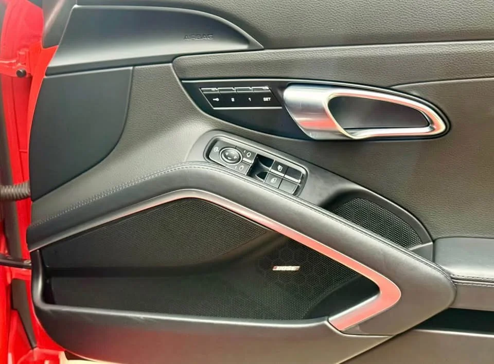 2019 Porsche 718 Boxster and Cayman IV 3