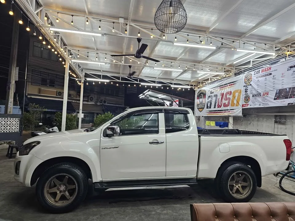 2017 Isuzu D-Max II (RT) 3