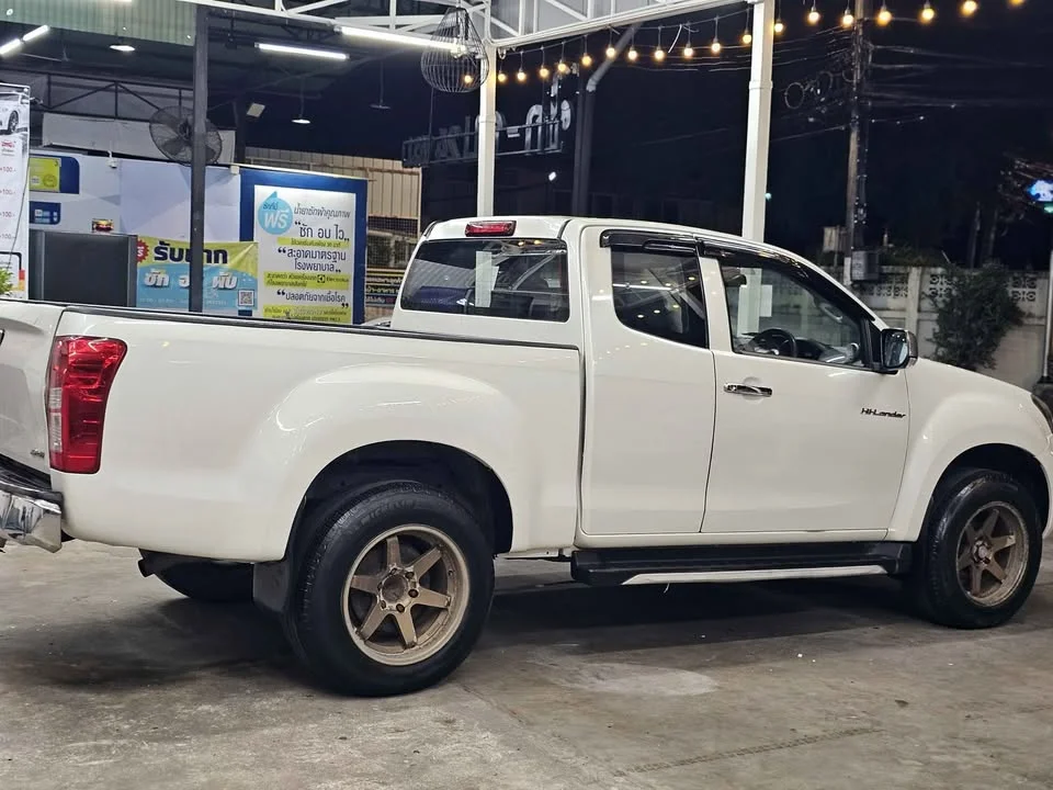 2017 Isuzu D-Max II (RT) 2