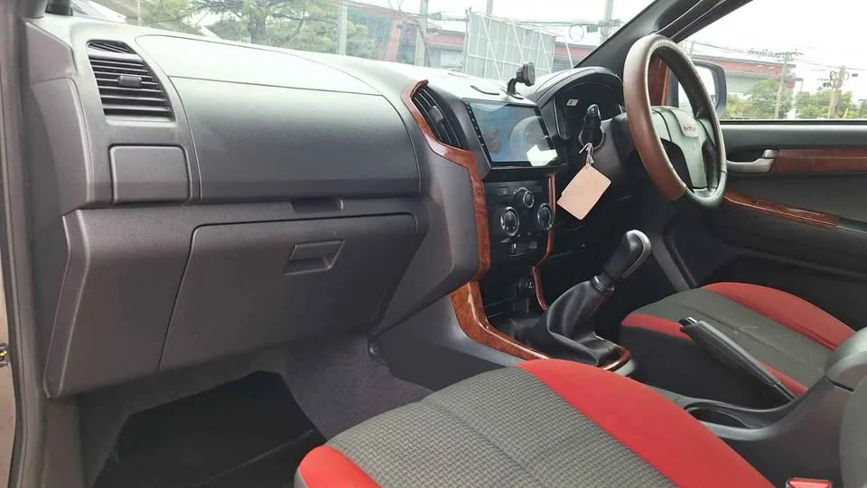 2013 Isuzu D-Max II (RT) 3