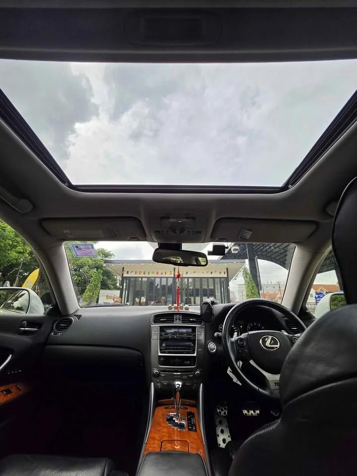 2008 Lexus IS II 3