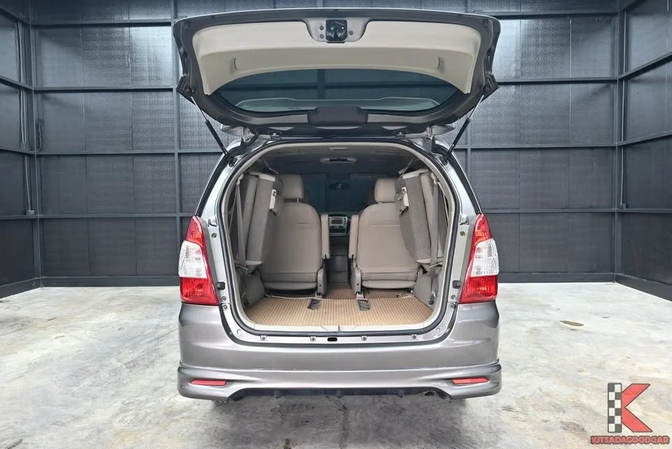 2013 Toyota Innova I 3