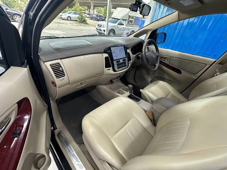 2005 Toyota Innova I 3