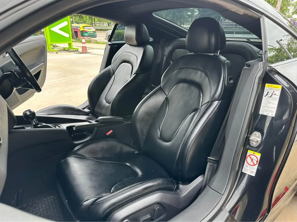 2010 Audi TT Mk2 2