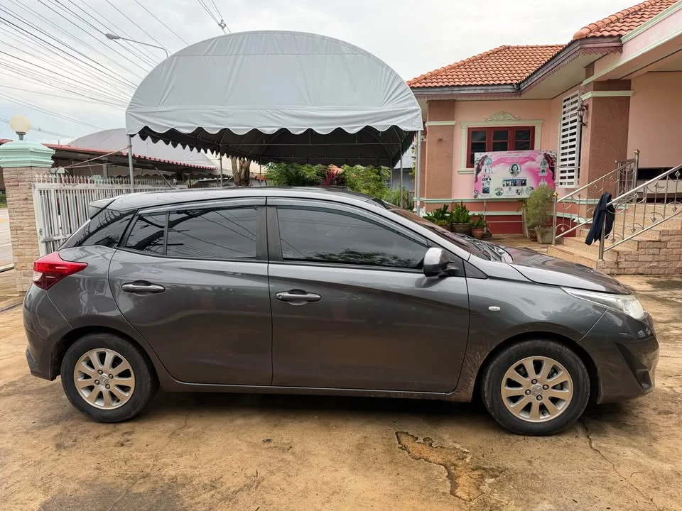 2018 Toyota Yaris III 2