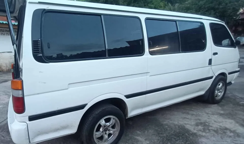 2002 Toyota Commuter IV (H100) 3