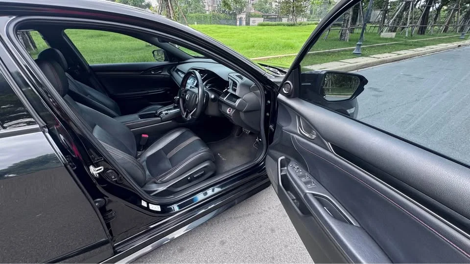 2021 Honda Civic X 2