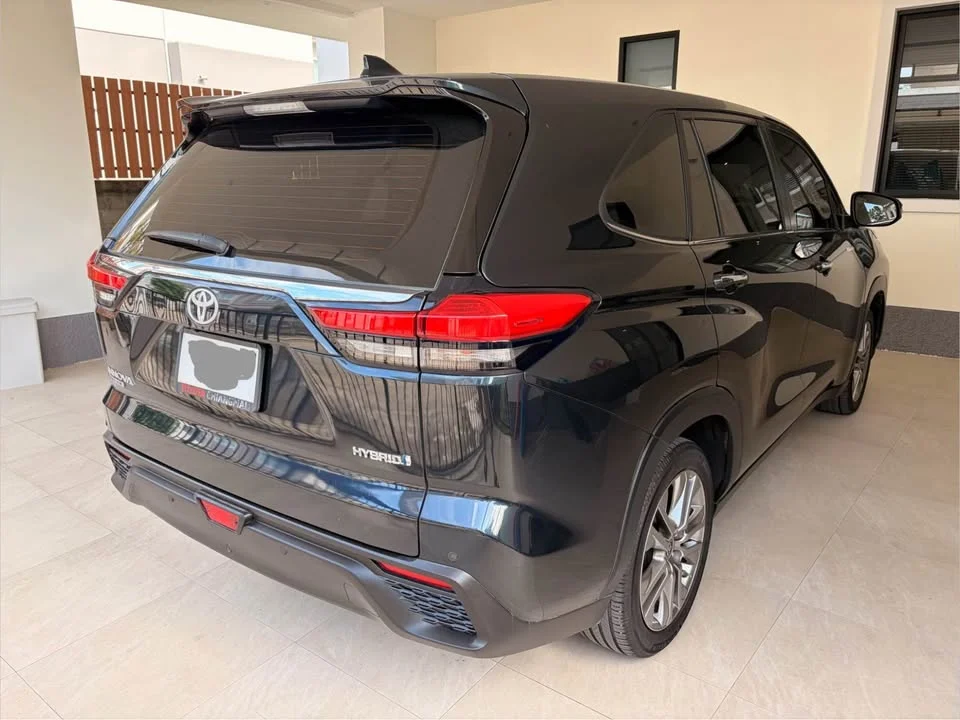 2023 Toyota Innova III 3