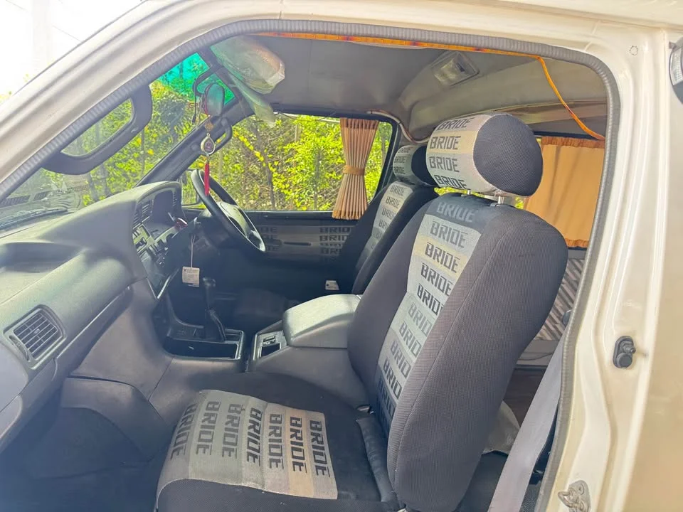 2000 Toyota Commuter IV (H100) 3