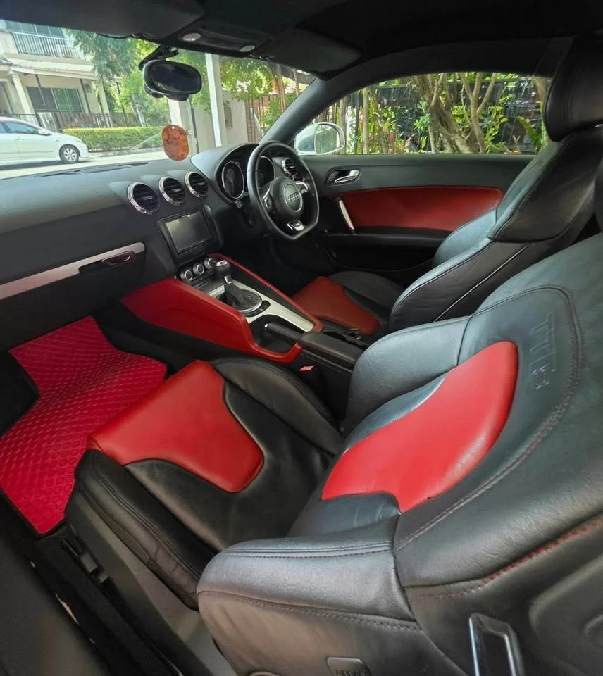2010 Audi TT Mk2 2