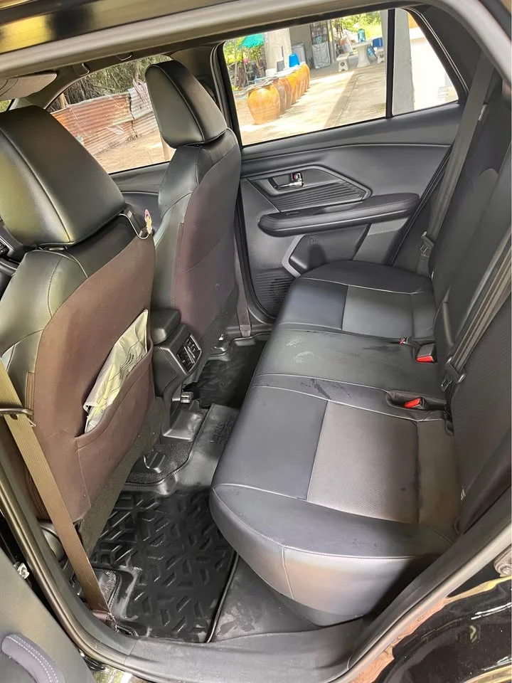 2024 Toyota Yaris Cross AC200 3