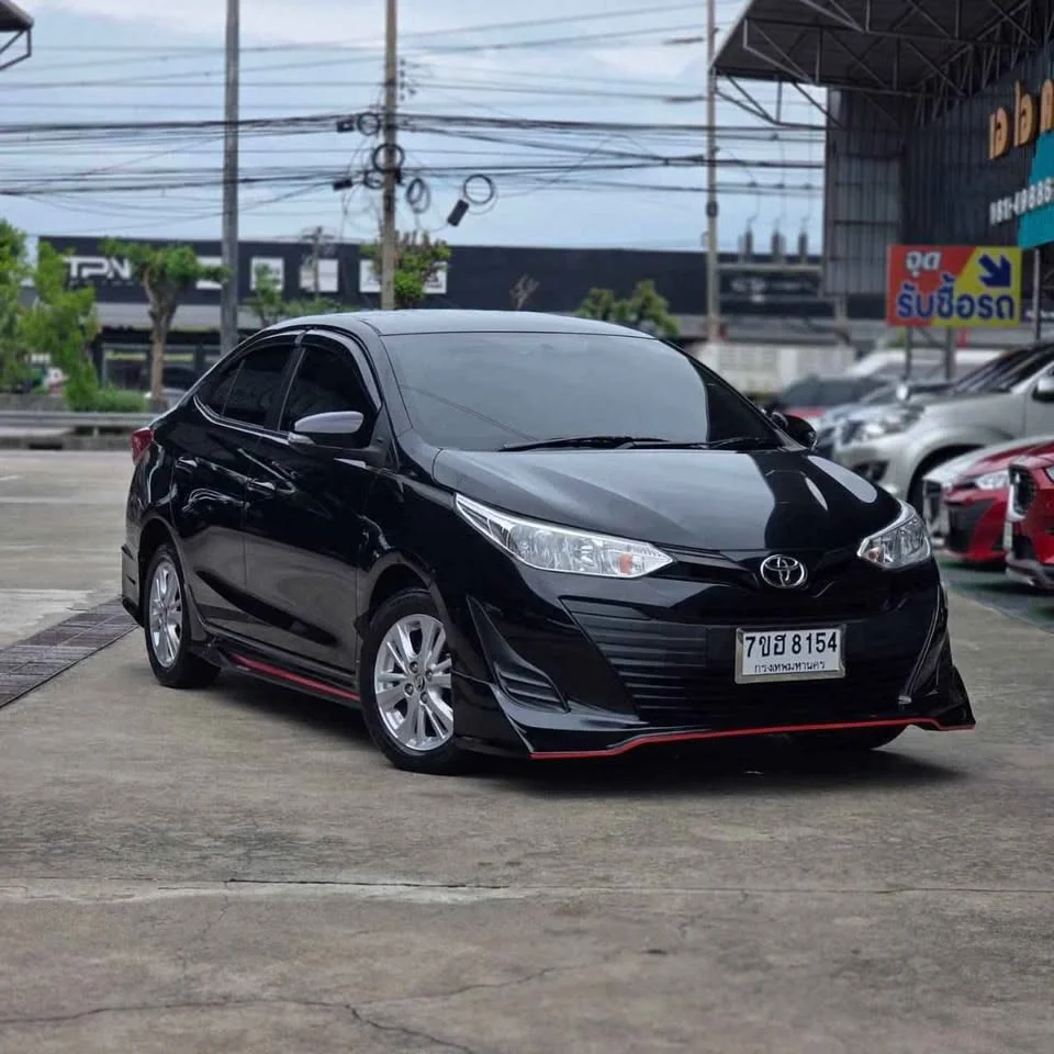 2018 Toyota Yaris ATIV III 3