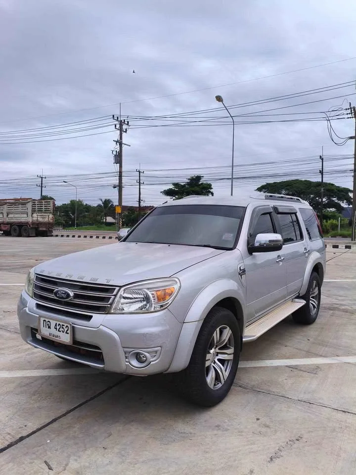 2012 Ford Everest I 2