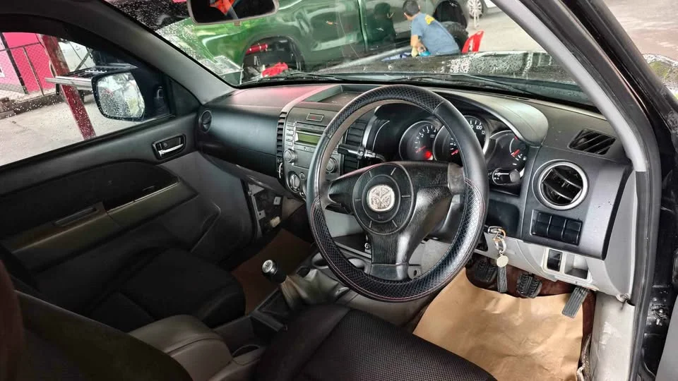 2011 Mazda BT-Series I 2