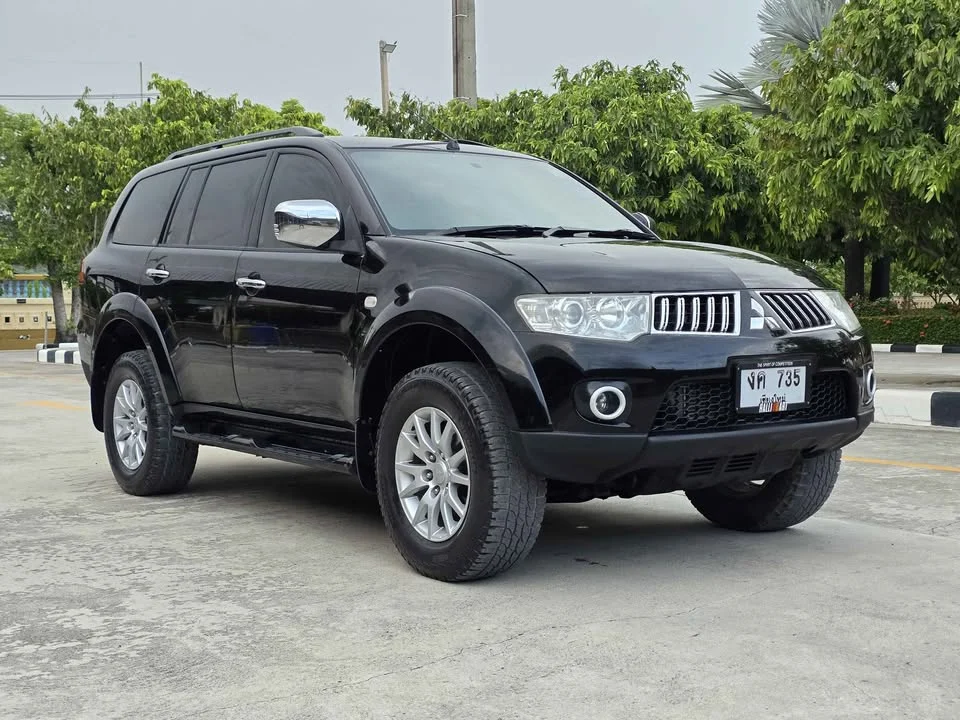 2010 Mitsubishi Pajero Sport II 2