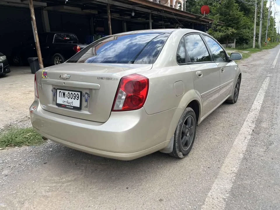 2005 Chevrolet Optra 3