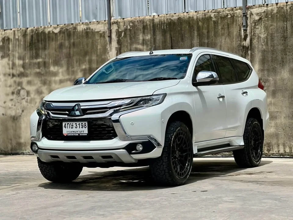 2016 Mitsubishi Pajero Sport III 2