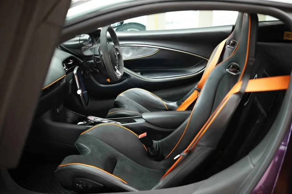 2023 McLaren Artura 2