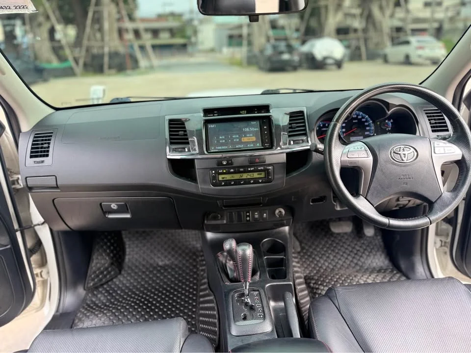 2014 Toyota Fortuner I 2