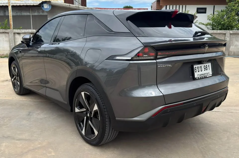 2024 Deepal S07 2