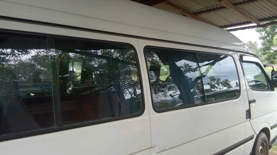 2000 Toyota Commuter IV (H100) 3