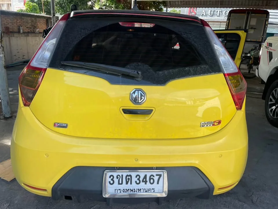 2015 MG 3 II 3