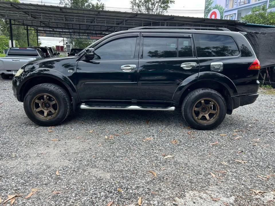 2013 Mitsubishi Pajero Sport II 2