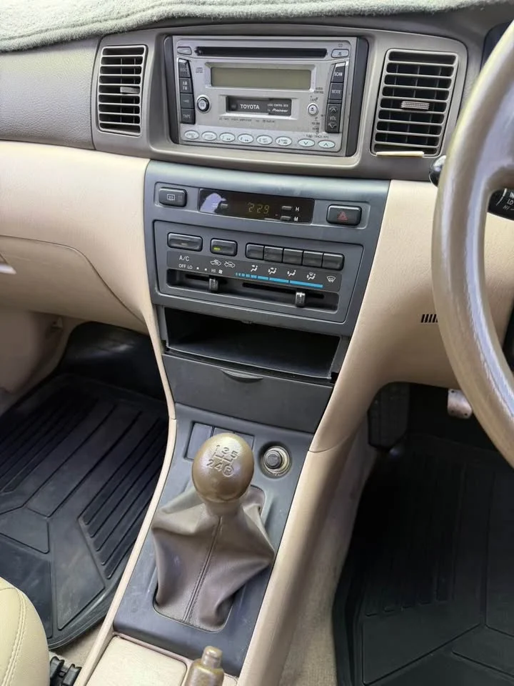 2004 Toyota Corolla Altis IX (E120) 3