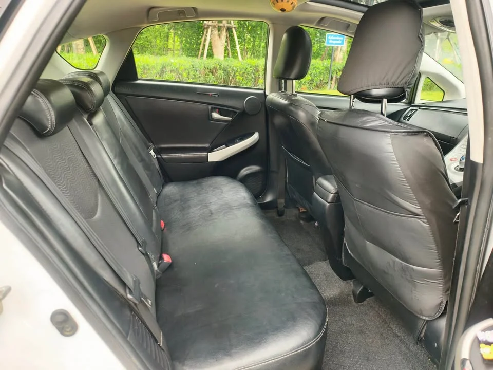 2013 Toyota Prius III 3