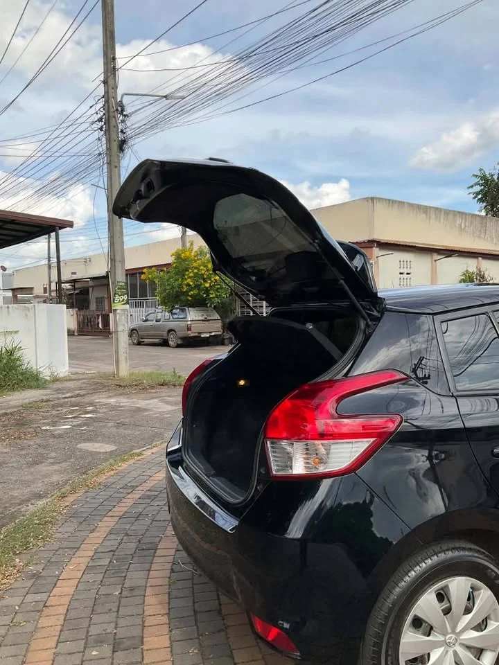 2015 Toyota Yaris III 3