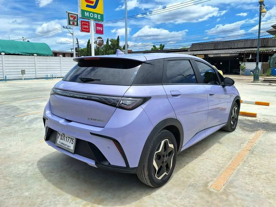 2023 BYD Dolphin 3