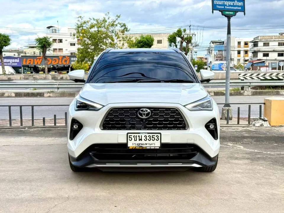 2024 Toyota Yaris Cross AC200 2